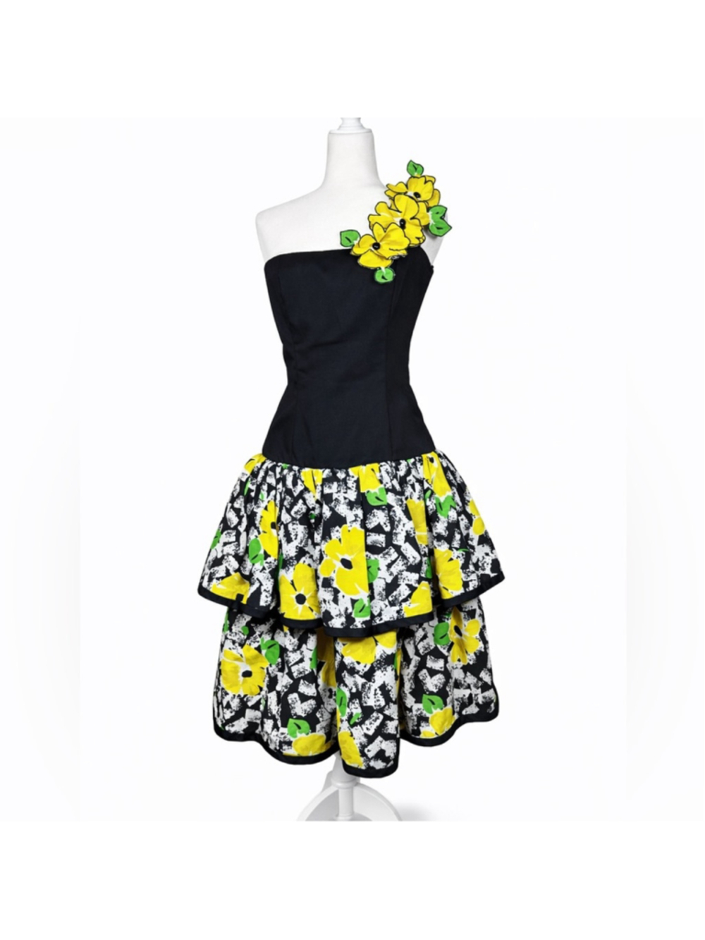 Rare Vintage Victor Costa Gown Black and Yellow Fit and Flare Size 8